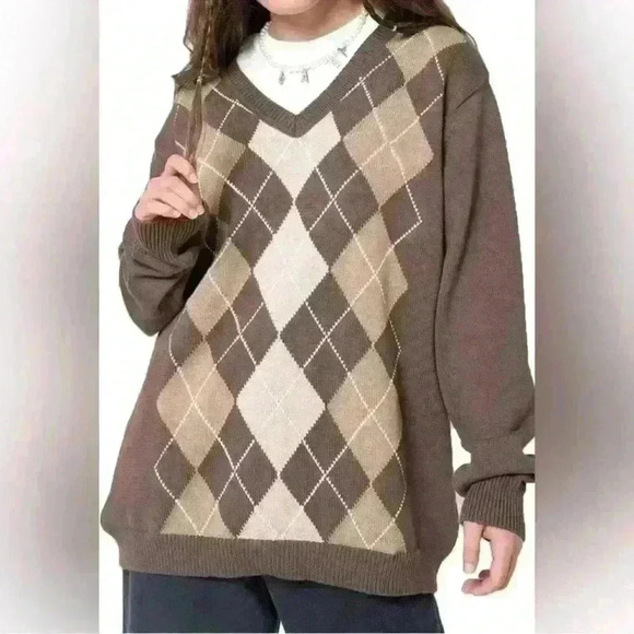 Argyle V-Neck Sweater, Brown, Women’s Size Medium, Baggy Fit, Karwuiio - Picture 3 of 12